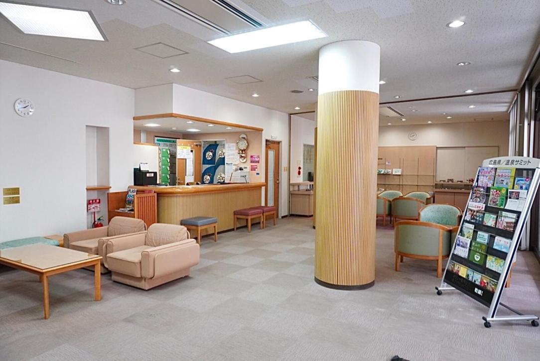 Green Spa Tsutsuga Akiota Екстер'єр фото