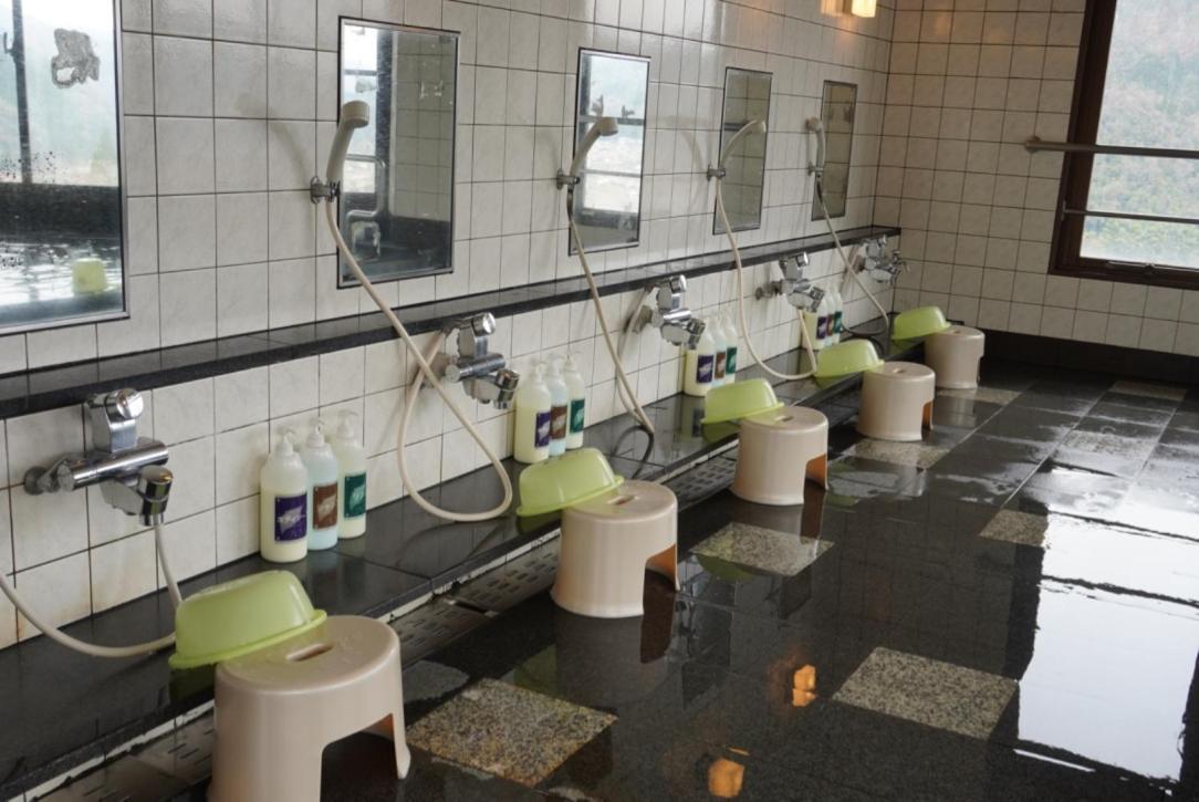 Green Spa Tsutsuga Akiota Екстер'єр фото